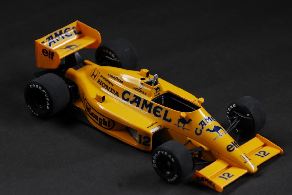 タミヤ 1/24  キャメル /ロータス ホンダ99T画像1