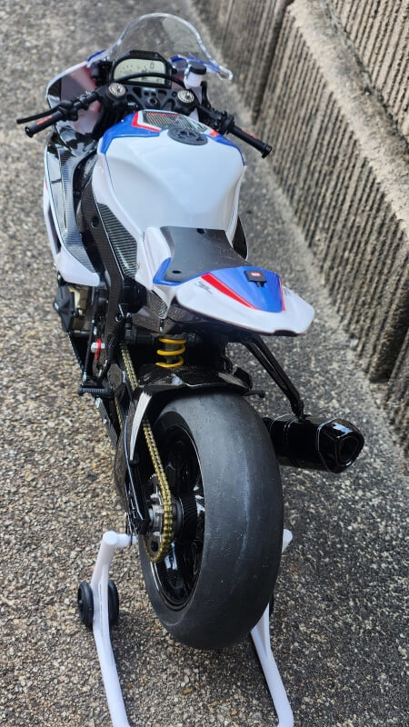 BMW HP4画像2