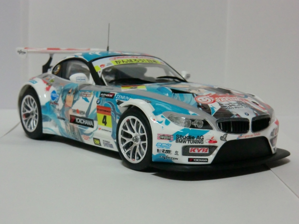 初音ミクグットスマイルBMW Z4 GT3