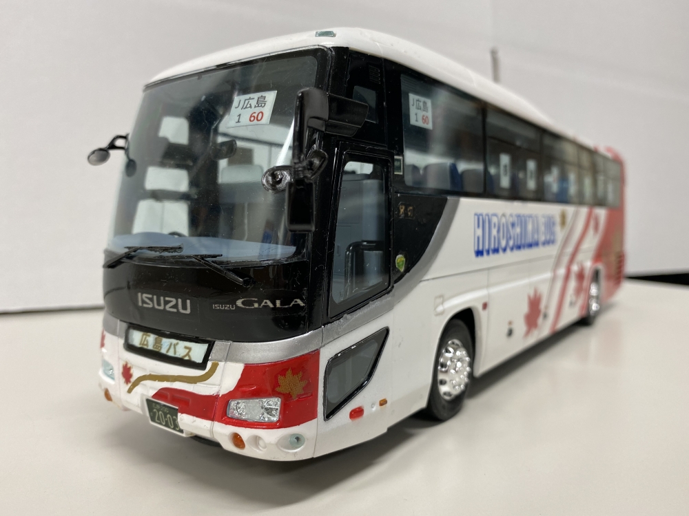 広島バス フジミ観光バス いすゞガーラ画像2