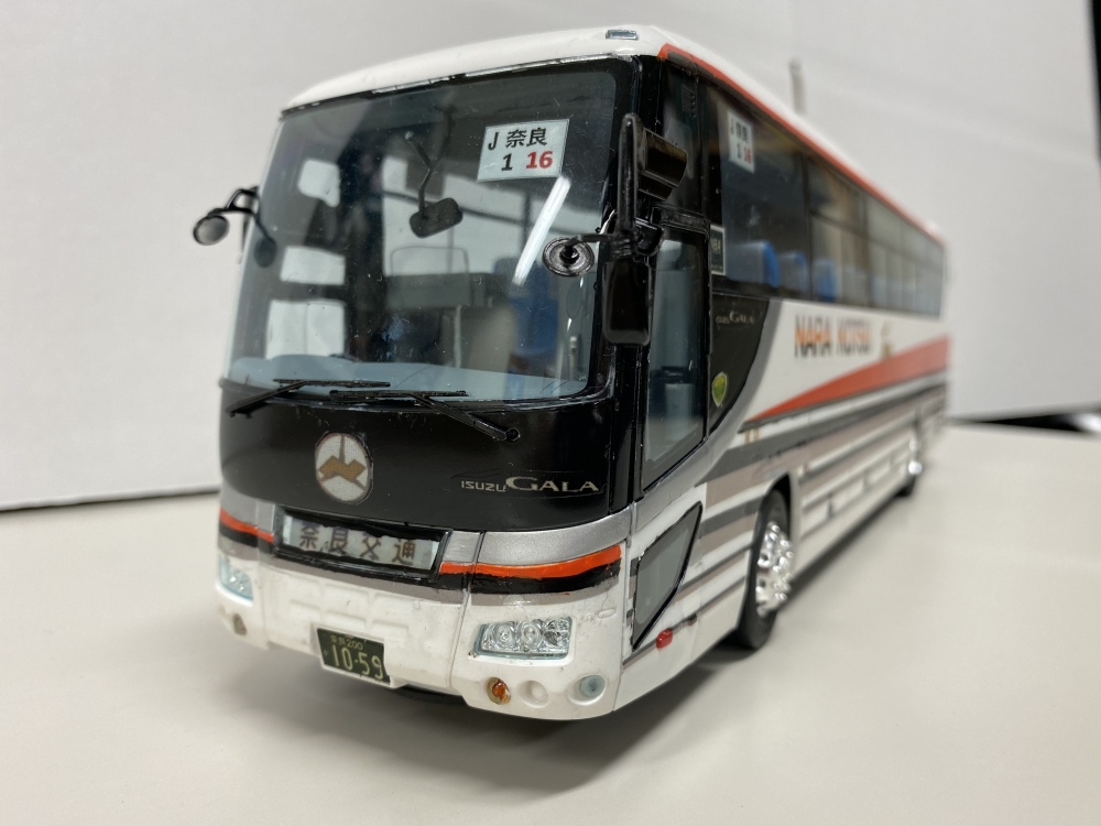 奈良交通 貸切バス フジミ観光バスいすゞガーラ画像2