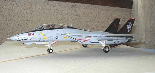 HASEGAWA 1/72 F-14D VF-101 AD164