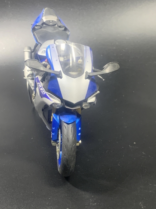 ヤマハ YZFーR1M画像3