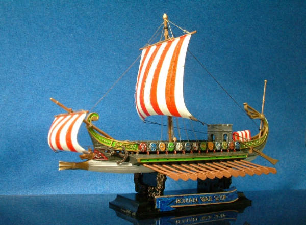 ローマの軍船