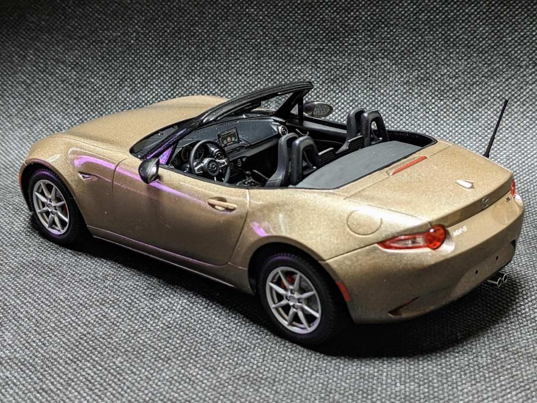 タミヤ マツダMX-5 ロードスター画像4