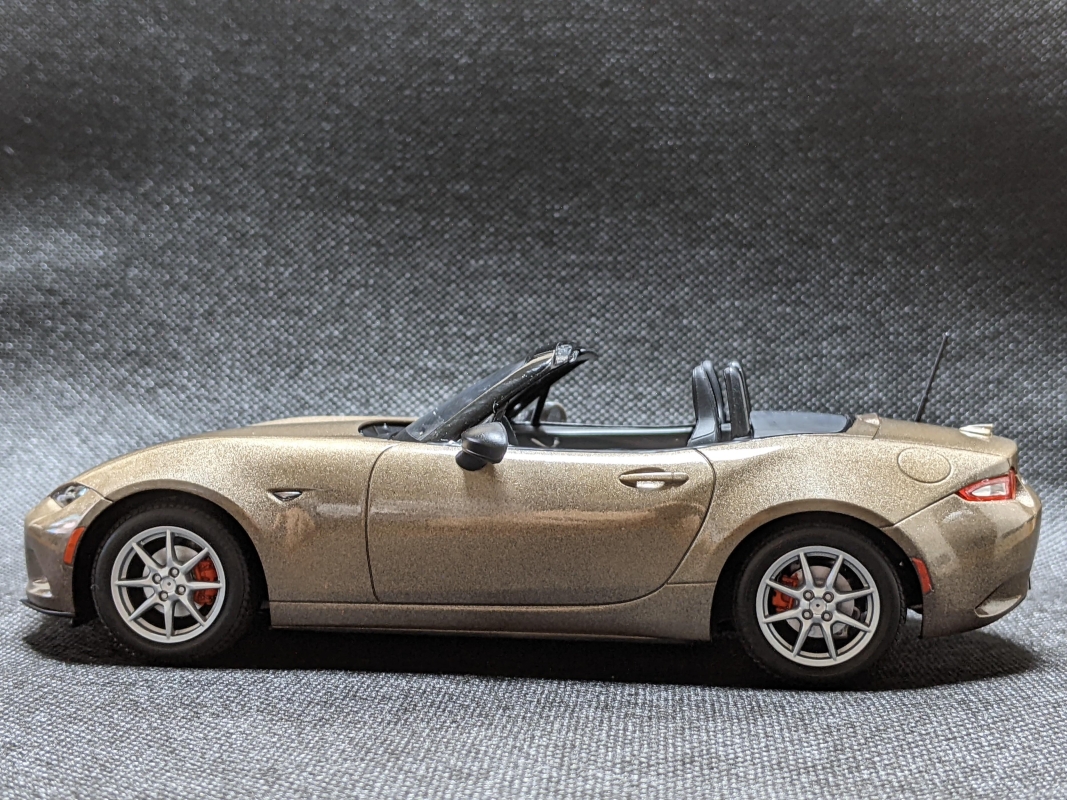 タミヤ マツダMX-5 ロードスター画像5