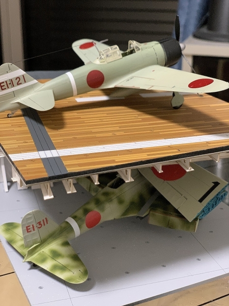 タミヤ1/72零戦21型on翔鶴画像2