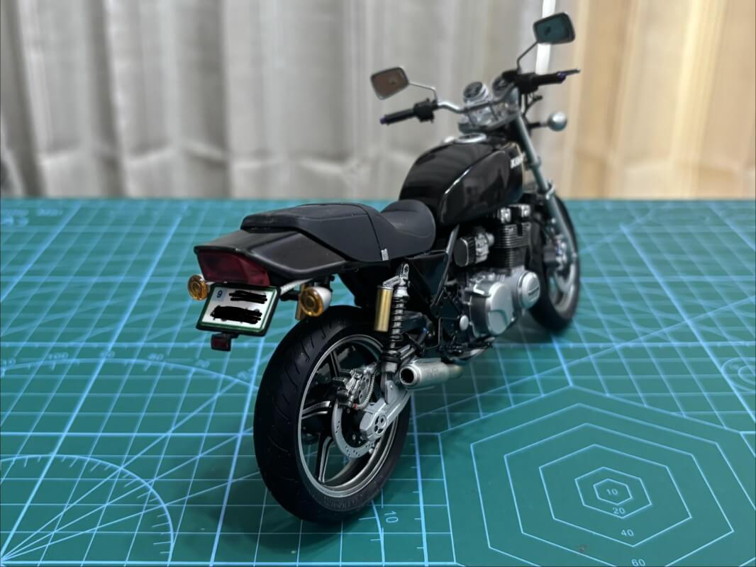 アオシマ1/12 カワサキZR400Cゼファー'89画像2