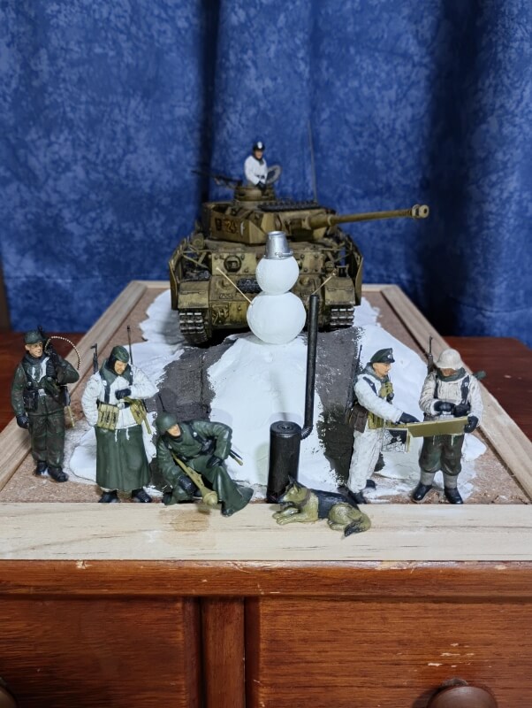 Ⅳ号戦車H型とドイツ兵野戦会議セット画像1