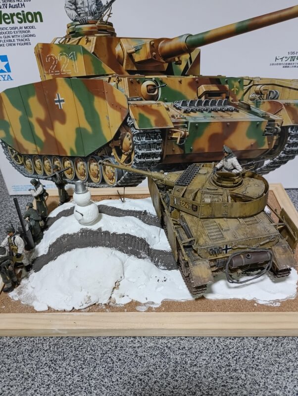 Ⅳ号戦車H型とドイツ兵野戦会議セット画像4