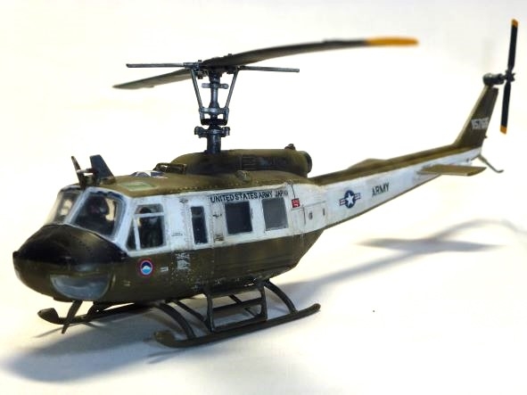 1/72 米陸軍在日米軍 ベル UH-1 H イロコイ画像1