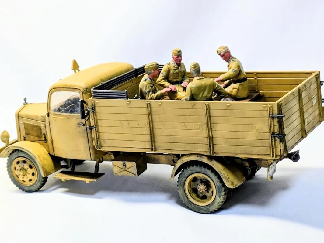 1/35 ドイツ軍 輸送トラック乗務員 その2画像4