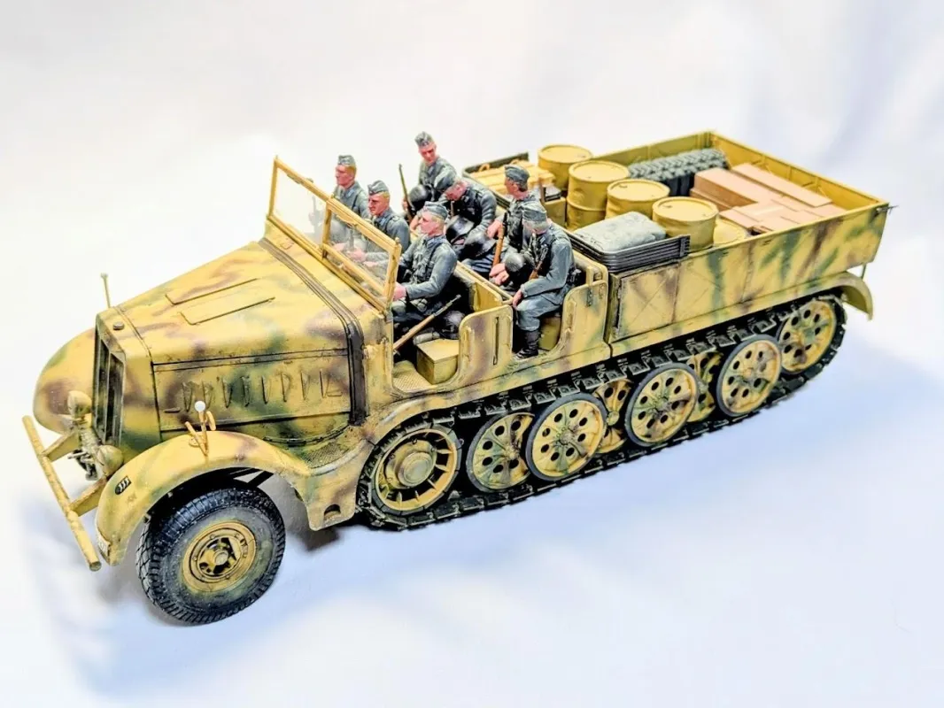 1/35 ドイツ軍 ハーフトラック乗務員画像1