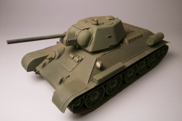 【田宮】T34/76戦車 1943年生産型【1/35】