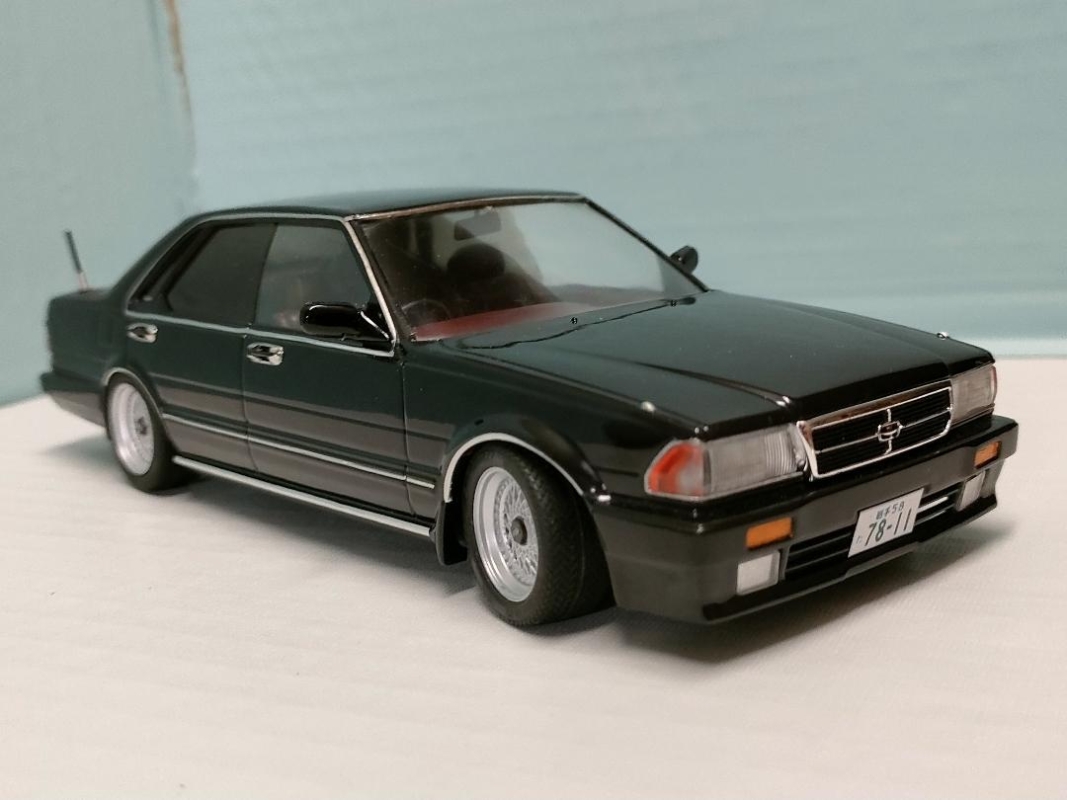 1/24 NISSAN GLORIA Gran-Turismo SV画像4