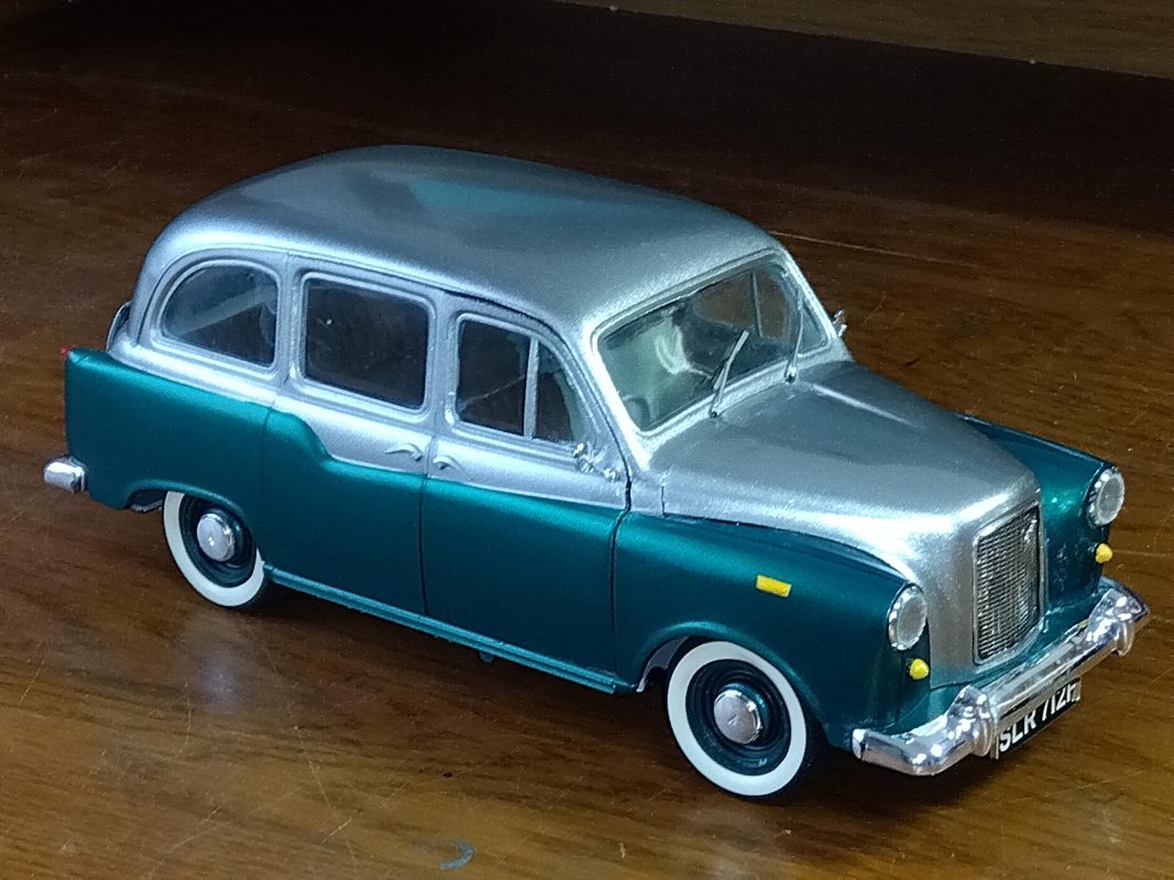 アオシマ 1/24  オースチン FX-4画像2