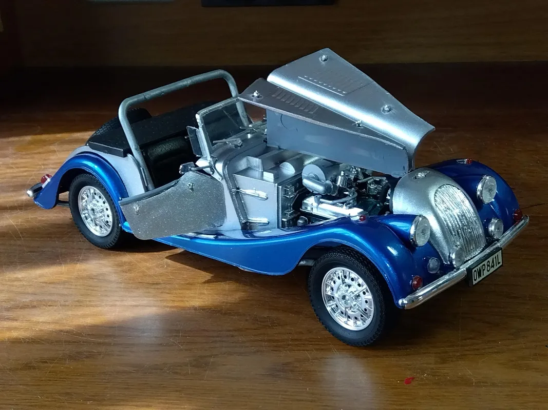 アリイ 1/16 モーガン プラス8画像2