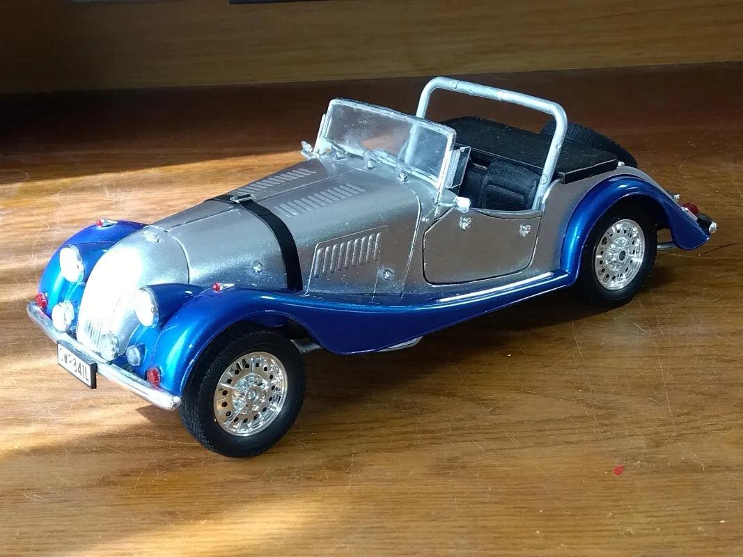 アリイ 1/16 モーガン プラス8画像3