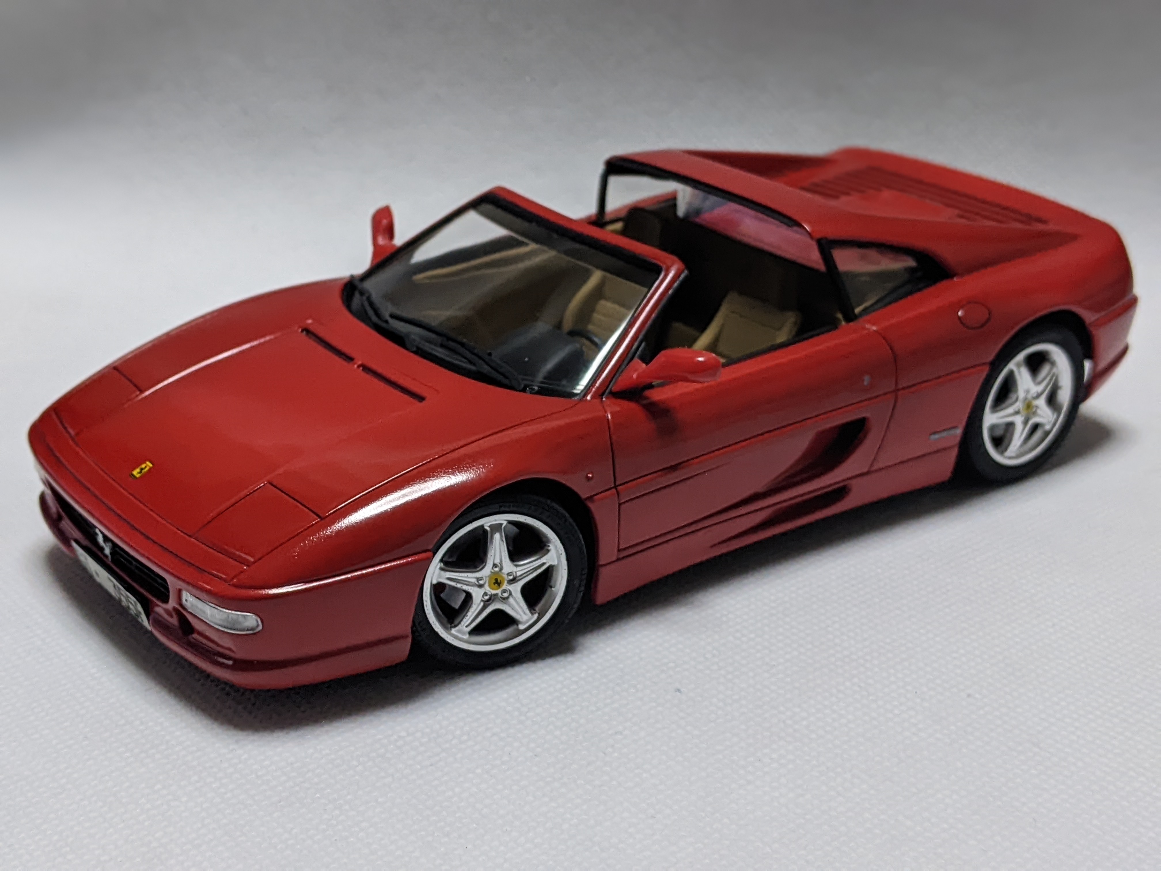 【定番人気】フジミ製フェラーリF355GTS１/２４完成品 完成品