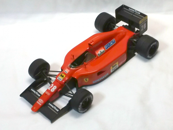 フェラーリ F1-90画像1