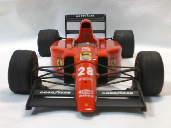フェラーリ F1-90画像2
