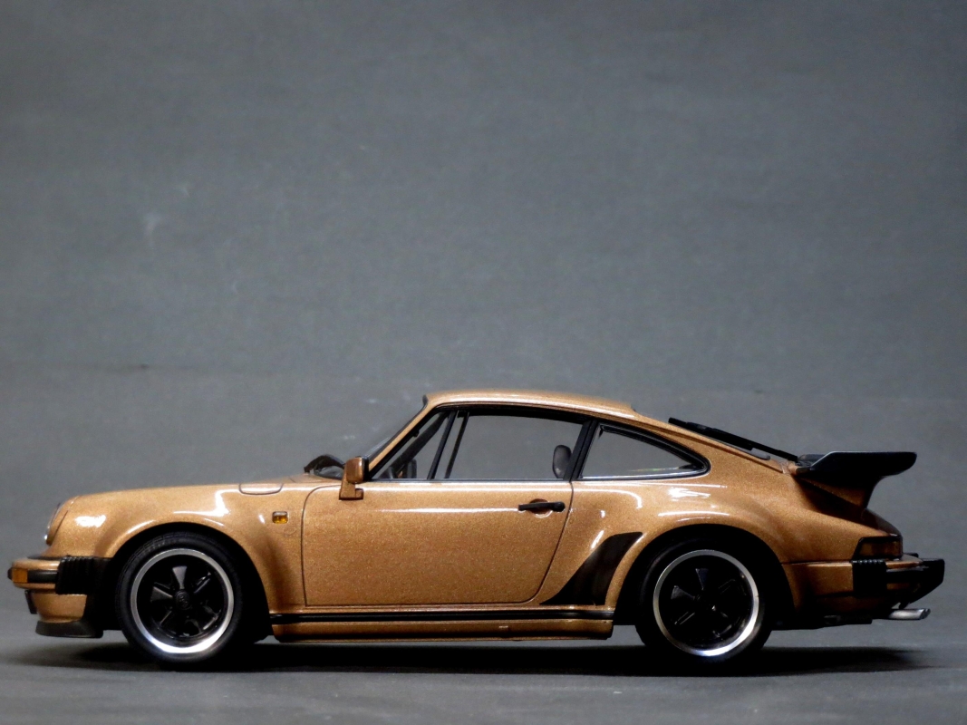 PORSCHE 911 Turbo画像3