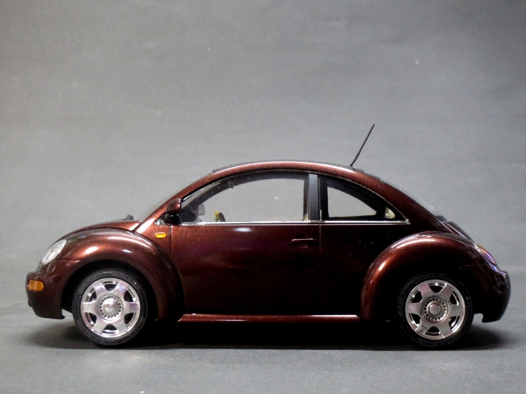 VOLKSWAGEN NEW BEETLE画像2