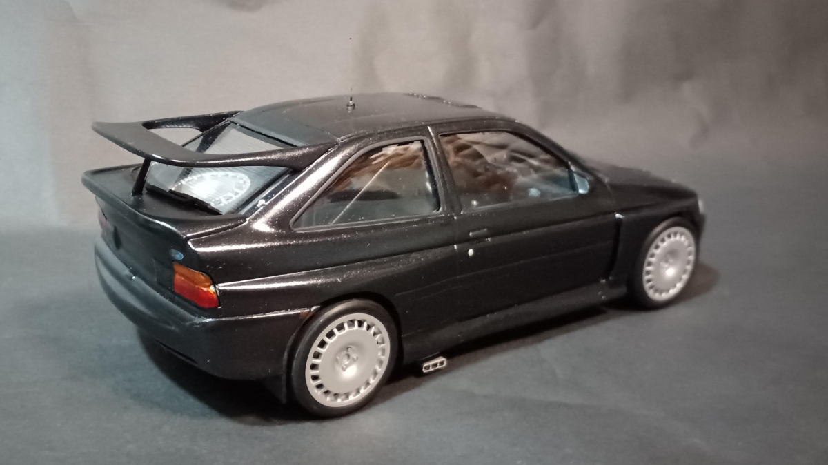 【1995年 タミヤ 1/24】1993年型 Ford ESCORT RS画像1