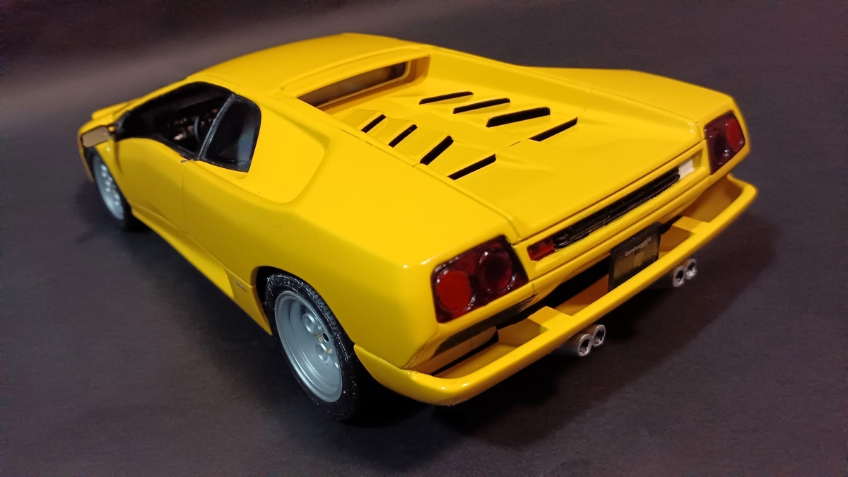 【1994年 フジミ模型㈱ 1/24】Lamborghini Diablo(ランボルギーニ ディアブロ)画像1