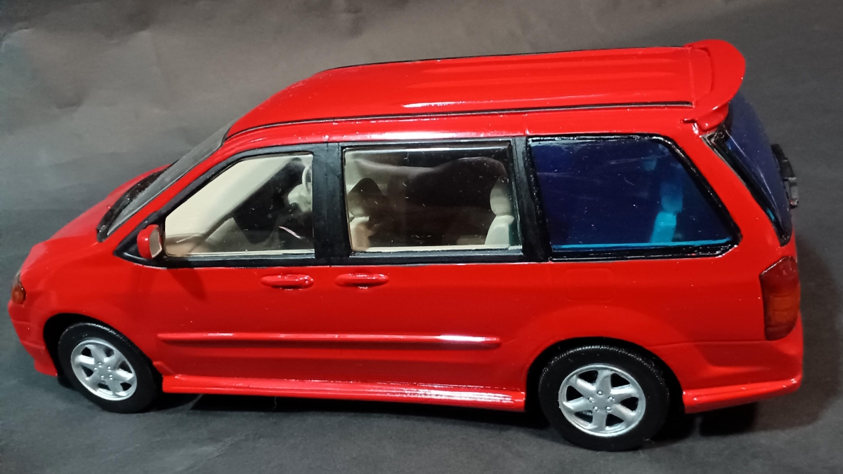 【1999年  ㈱エンジン 1/24】mazda MPV(マツダ MPV)画像2