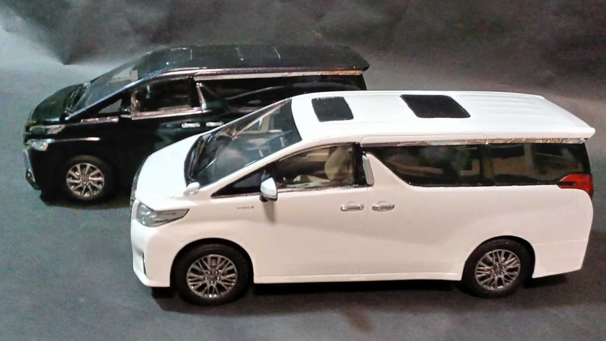 【2018年  フジミ模型㈱ 1/24】TOYOTA VELLFIRE・ALPARD(トヨタ ヴェルファイア・アルファード)画像2