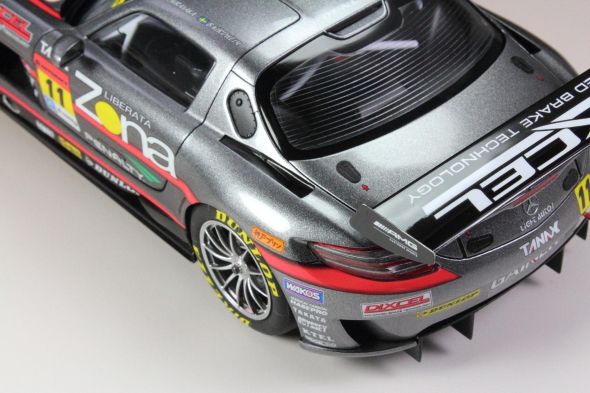 フジミ 1/24 GAINER DIXCEL Mercedes-Benz SLS AMG GT3画像4