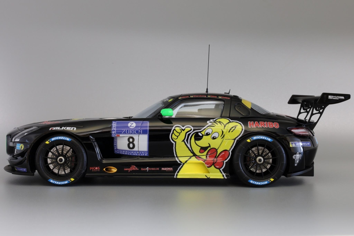 フジミ 1/24 Mercedes-Benz SLS AMG GT3 HARIBO 2015画像4