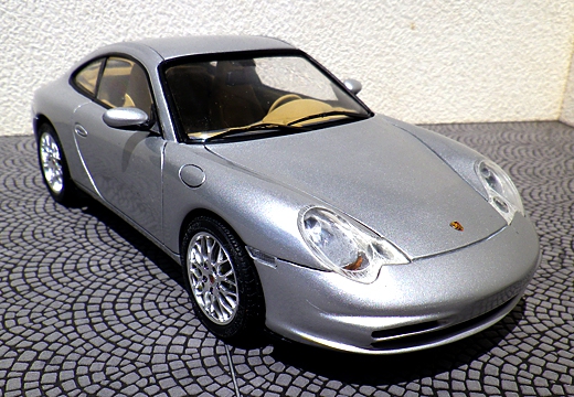 ポルシェ・911カレラ(996/2002年モデル)