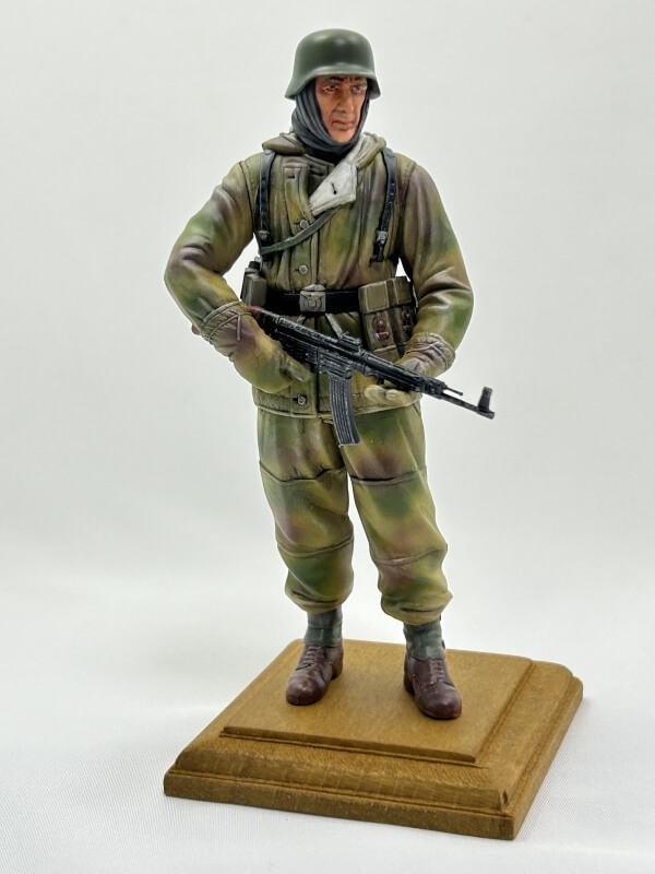 1/16 ドイツ・冬期装備歩兵(防寒戦闘服)画像2