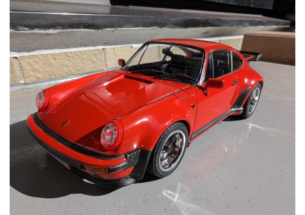 タミヤ1/2ポルシェ911Turbo‘88