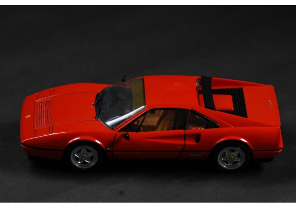 1/24 Ferrari 328 GTB