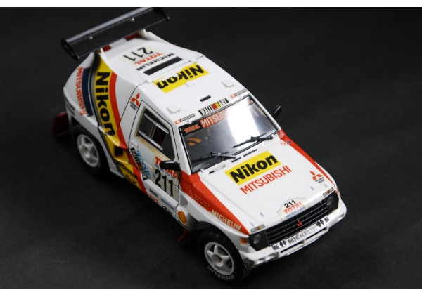 タミヤ 1/24 三菱パジェロ 92年パリ〜ルカップ優勝車 パリダカ画像2
