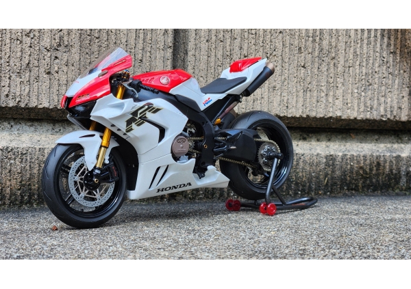 Honda NR1000RR-R画像3