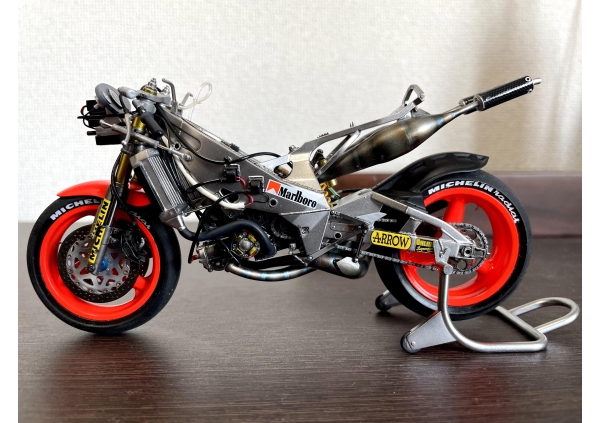 ハセガワYAMAHA YZR500(OW98)画像3