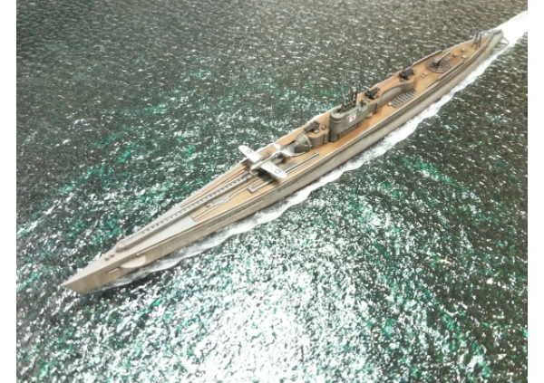 童友社 1/700  日本海軍  潜水艦「伊400」
