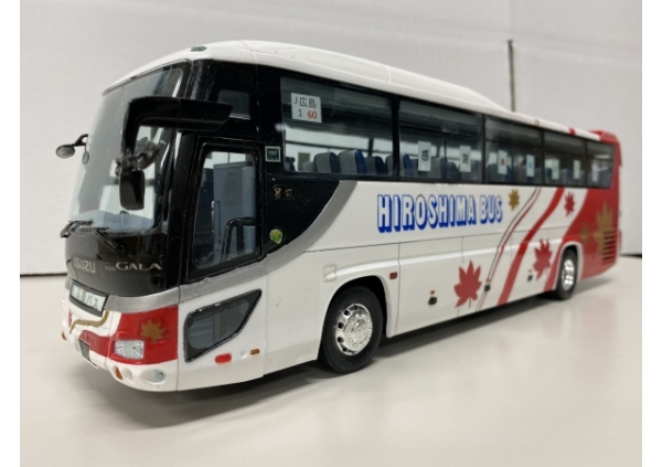 広島バス フジミ観光バス いすゞガーラ画像1