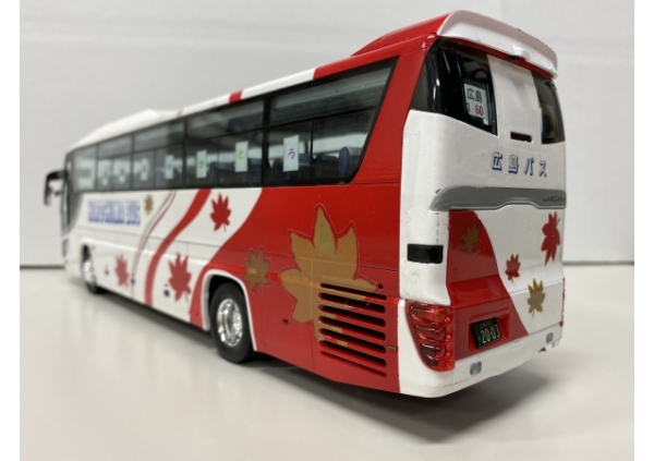 広島バス フジミ観光バス いすゞガーラ画像4