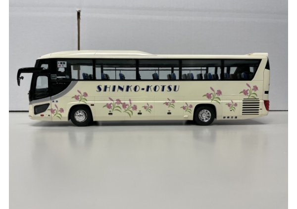 新興交通 貸切バス フジミ1/32観光バス いすゞガーラ画像3