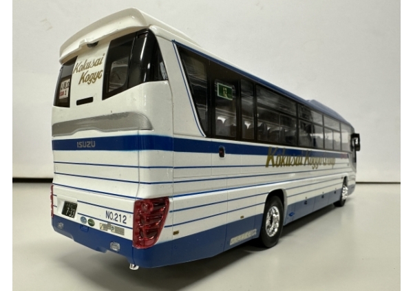 フジミ1/32いすゞガーラ 国際興業観光バス画像4