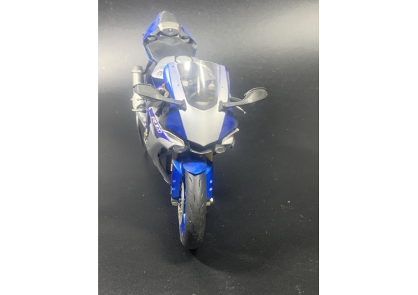 ヤマハ YZFーR1M画像3