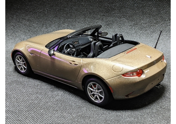 タミヤ マツダMX-5 ロードスター画像4