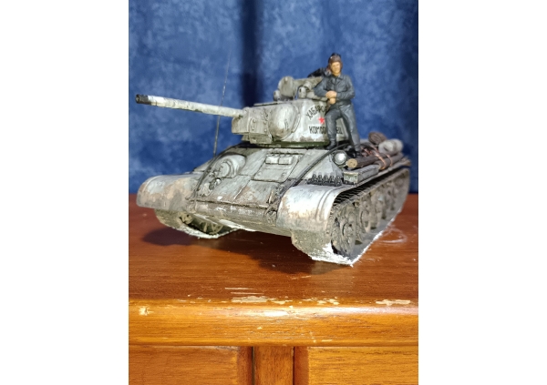 T34/76(冬季迷彩）
