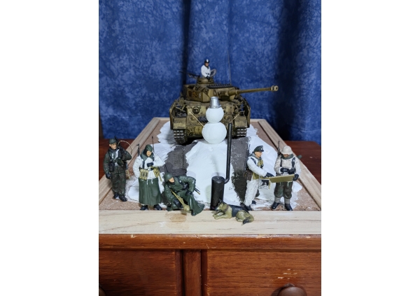 Ⅳ号戦車H型とドイツ兵野戦会議セット