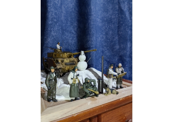 Ⅳ号戦車H型とドイツ兵野戦会議セット画像3